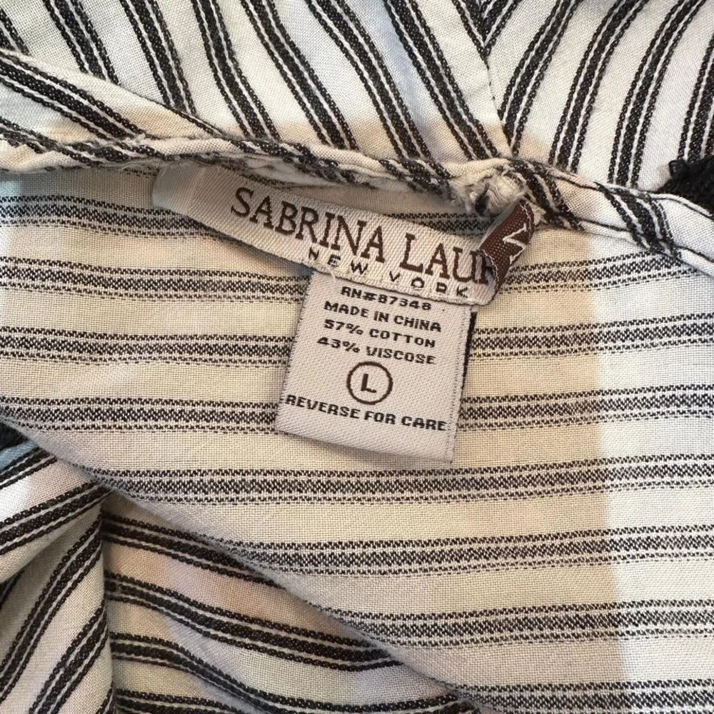 Blouse Striped Black and White Lace-Trim Women's Blouse - Picture 5 of 6